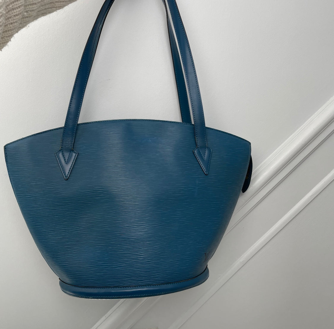 Louis Vuitton Epi Saint Jacques skuldertaske i blå læder